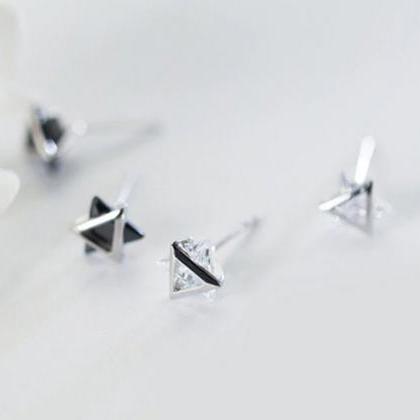 Silver Star Cubic Zircon Dainty Studs Earring, 925..