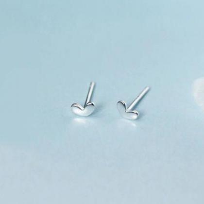 Simple Plain Pretty Heart Small Studs Earring,925..