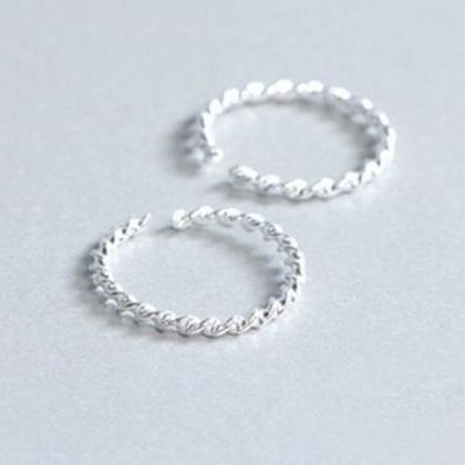 Circle Tiny Twisted Rope Ring,925 Sterling Silver..