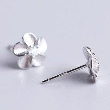 Fashion Flower Dynamic Women Silver Earring,..