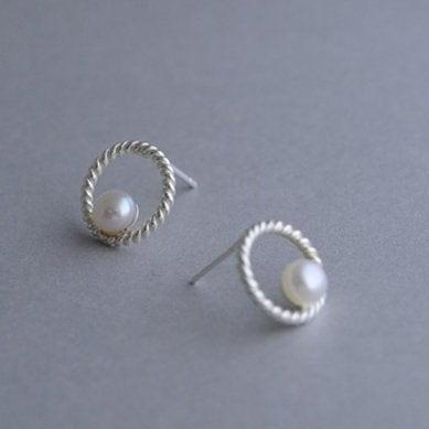 Cute Round Pearl Girlfriend Gift Earring,925..