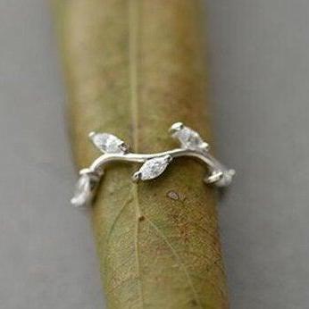 Fashion Cute Leaf Pattern Girlfriend Gift Ring,925..