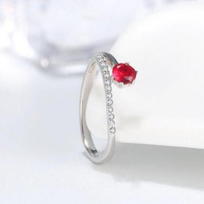 Dynamic Red Zircon Elegant Wedding Ring, 925..