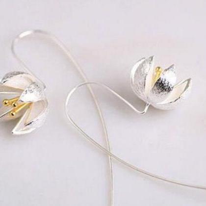 Sweet Handmade Drawing Lotus Flower Silver Earring..