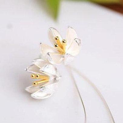Sweet Handmade Drawing Lotus Flower Silver Earring..