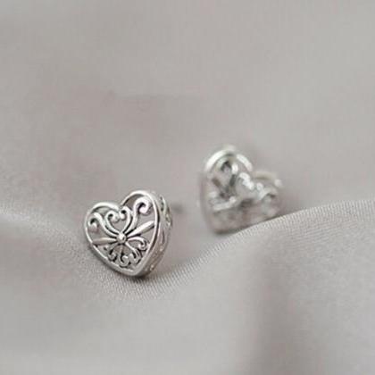 Cute Romantic Trend Decoration Heart Hollo Studs..