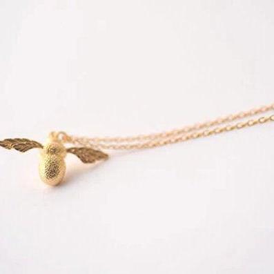 Fashion Dynamic Gold Silver Bee Necklace,925..