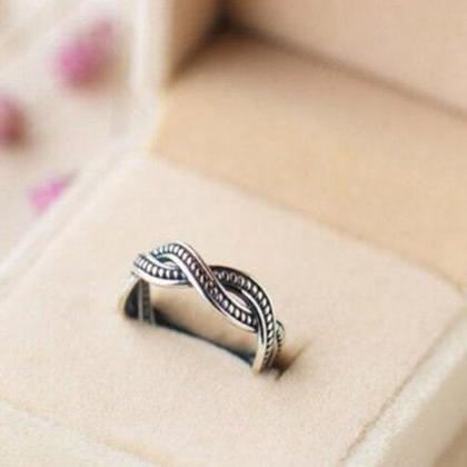 Creative Old Retro Women Ring,925 Sterling Silver..