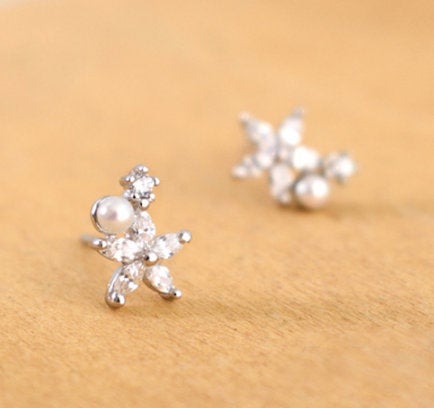 Cute Round Flower White Pearl Women Earring,925 Sterling Silver,minimalist Earring,boho Earring,tiny Earring,gift For Her,jewellery