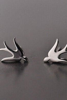 Animal Bird Glossy Wing Student Earring,925 Sterling Silver,minimalist Earring,boho Earring,tiny Earring,gift For Her,jewellery.